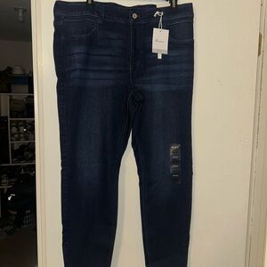 Kancan Mid Rise Skinny Jeans